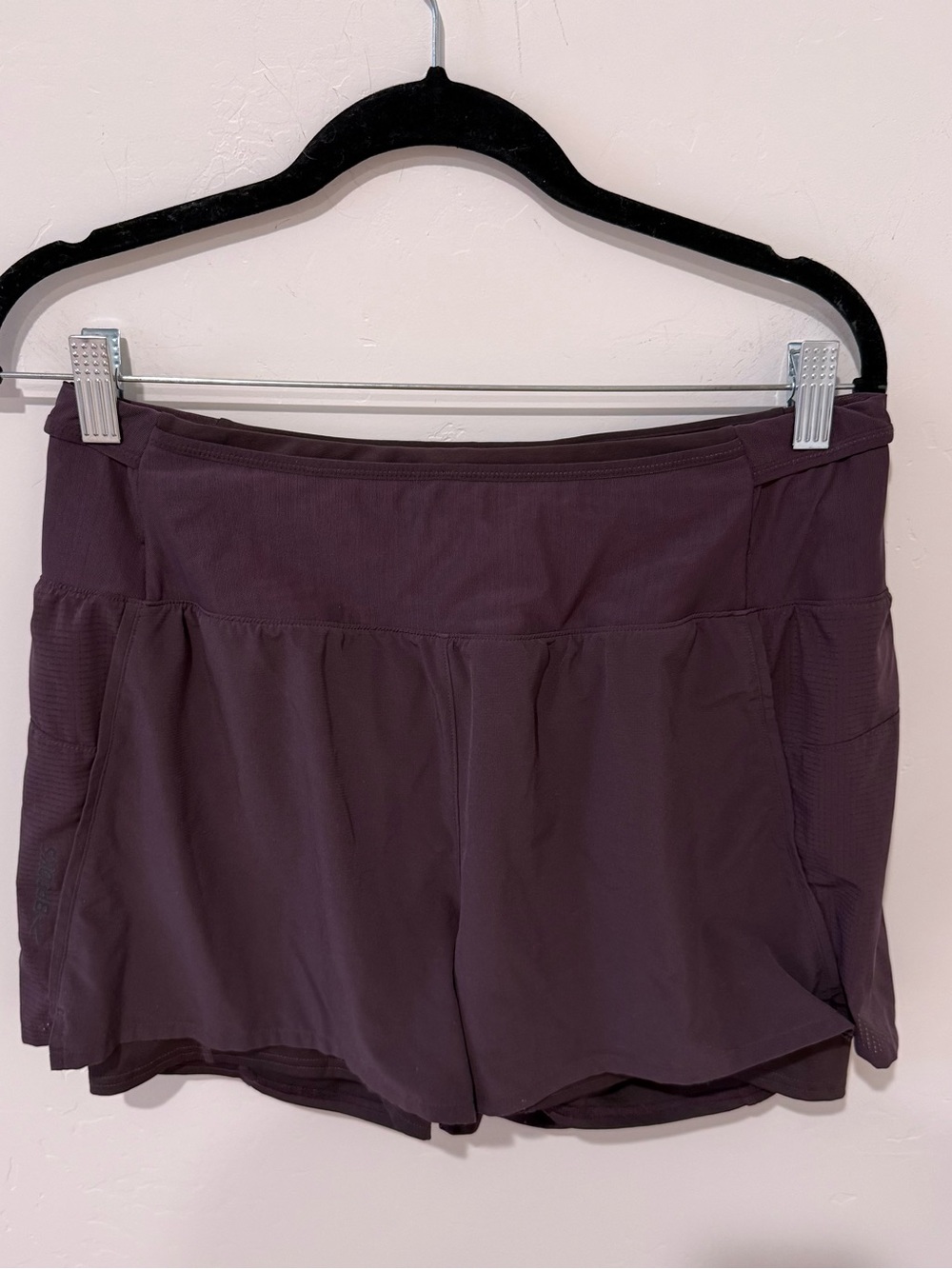 Brooks Women's Plum Running Shorts Large 3in Inseam Athletic Workout Exercise